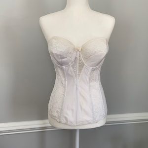 Lady Marlene Strapless White Lace Corset SZ 38B but would fit up to a C cup.